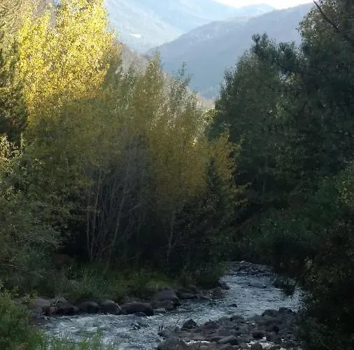 Lodge Absaroka Mountain *