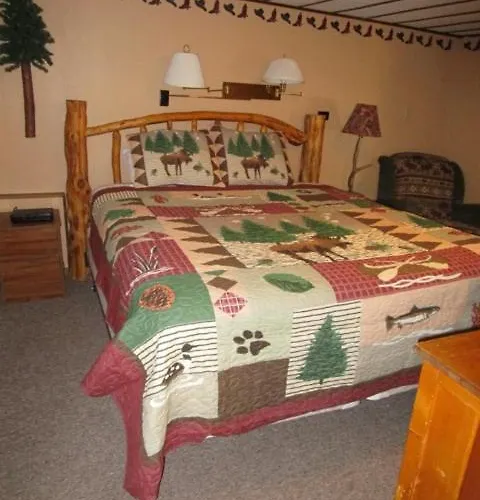 Lodge Absaroka Mountain *