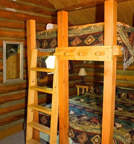 Lodge Absaroka Mountain