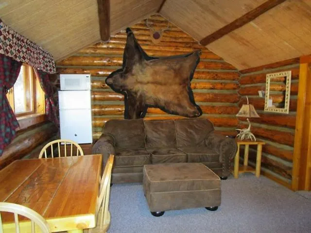 Lodge Absaroka Mountain