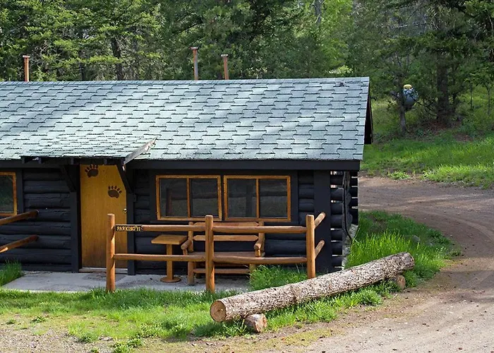 Lodge Absaroka Mountain *