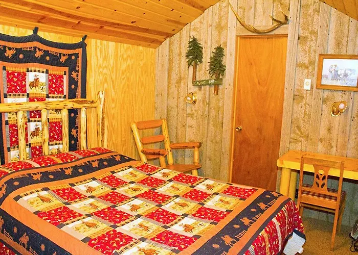 Lodge Absaroka Mountain *